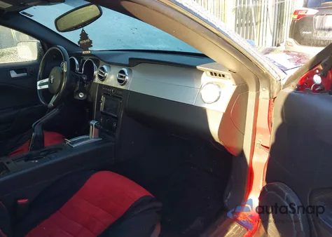 2008 Ford Mustang V6 Deluxe/V6 Premium из США, поврежденный, VIN 1ZVHT80N585174372